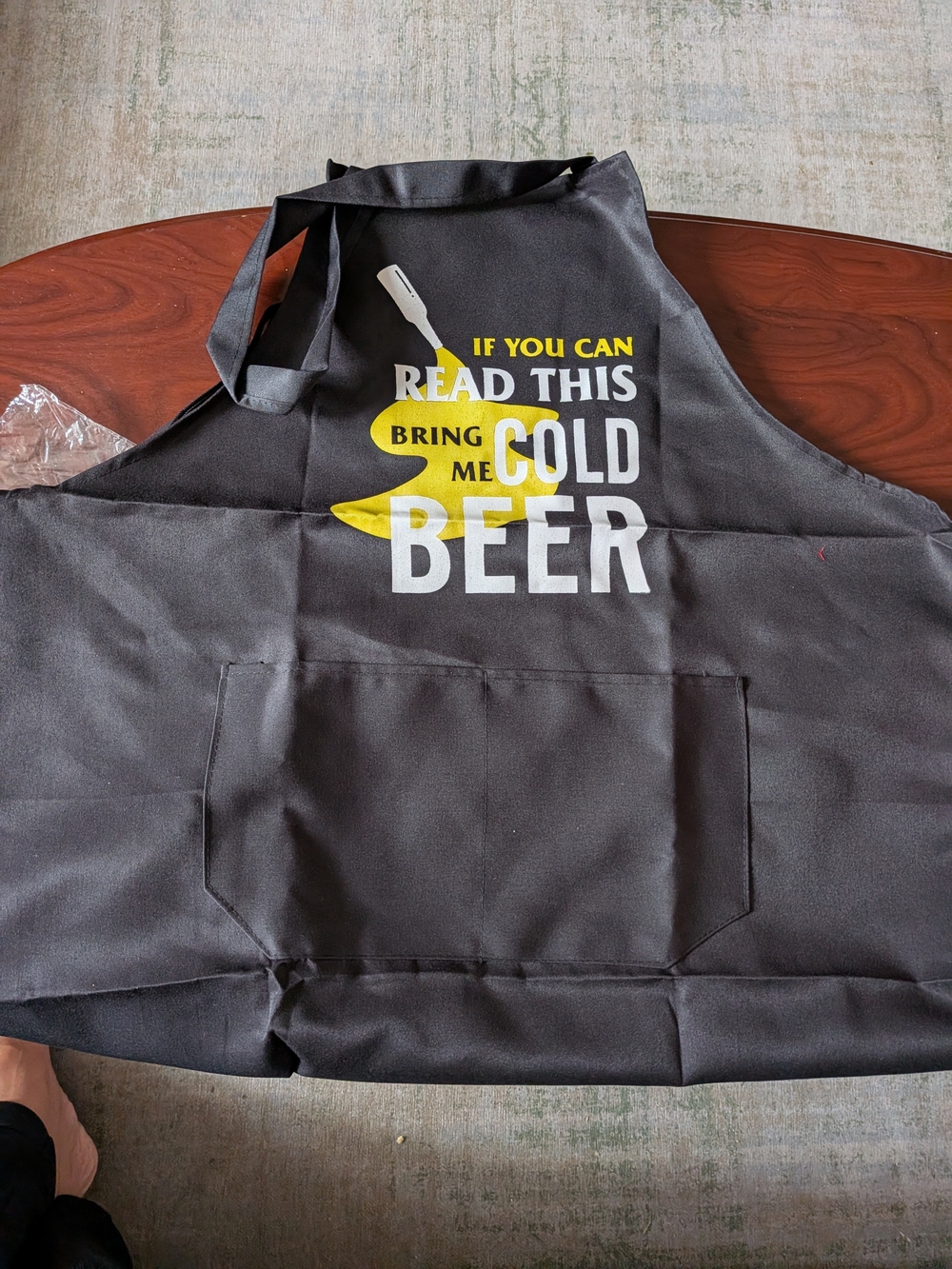 Brand New Novelty Black 'If You Can Read This Bring Me Cold Beer' Unisex Apron